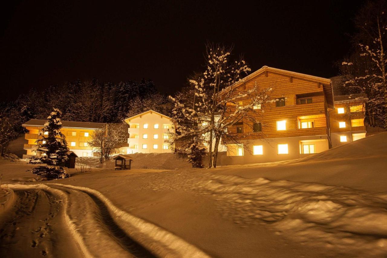Pradas Resort Brigels Breíl Exterior foto